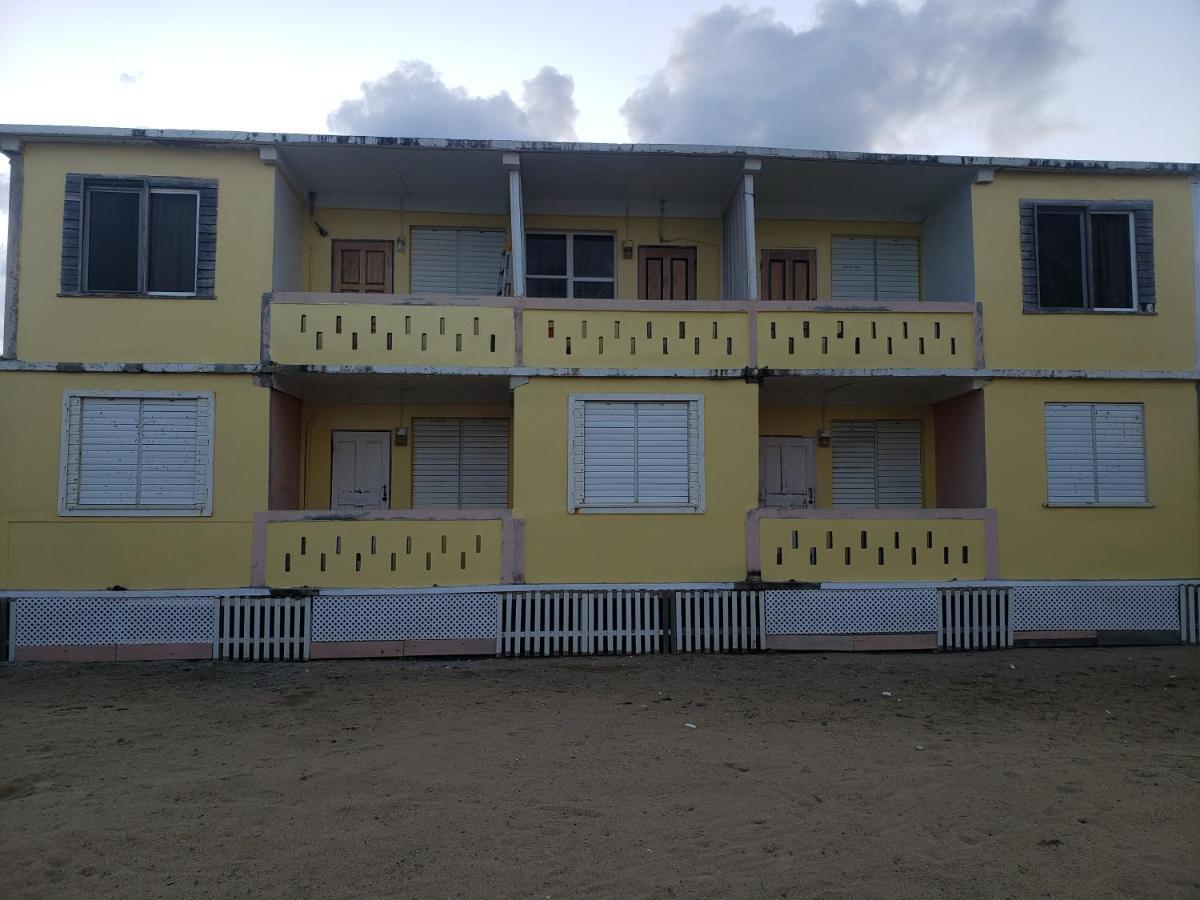 Pal'S On The Beach - Dangriga, Belize Exterior photo