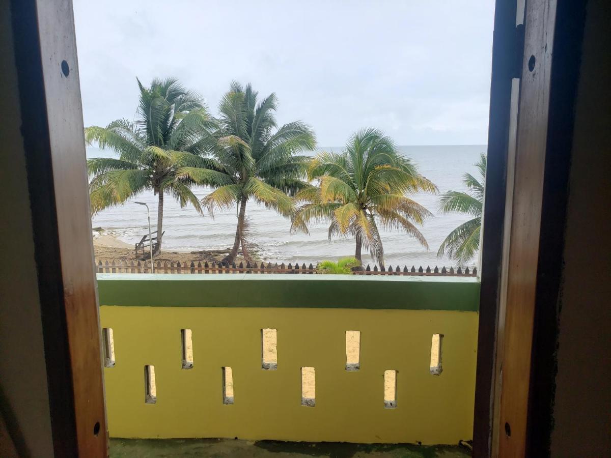 Pal'S On The Beach - Dangriga, Belize Exterior photo